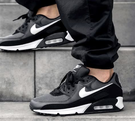 Nike Air Max 90s men's